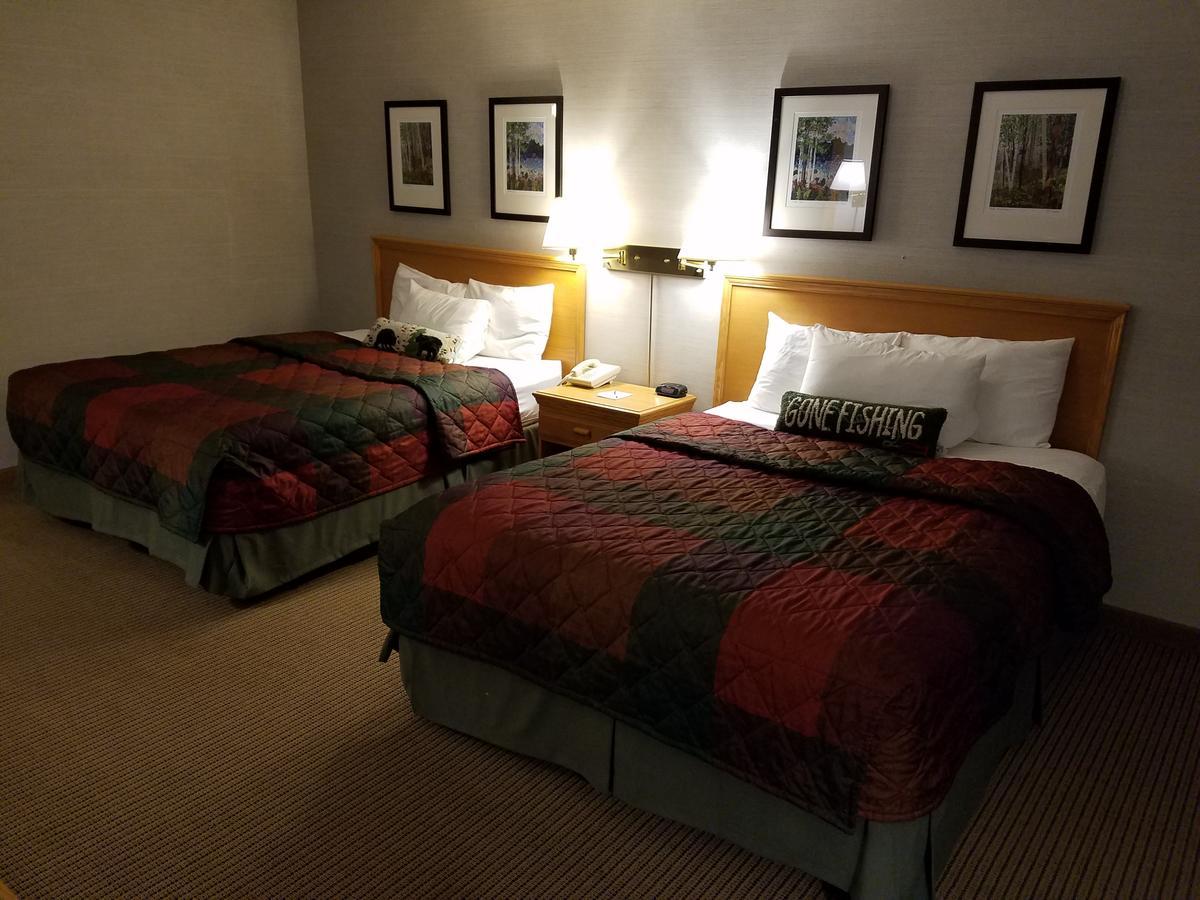 All Seasons Resort Калкаска Екстериор снимка