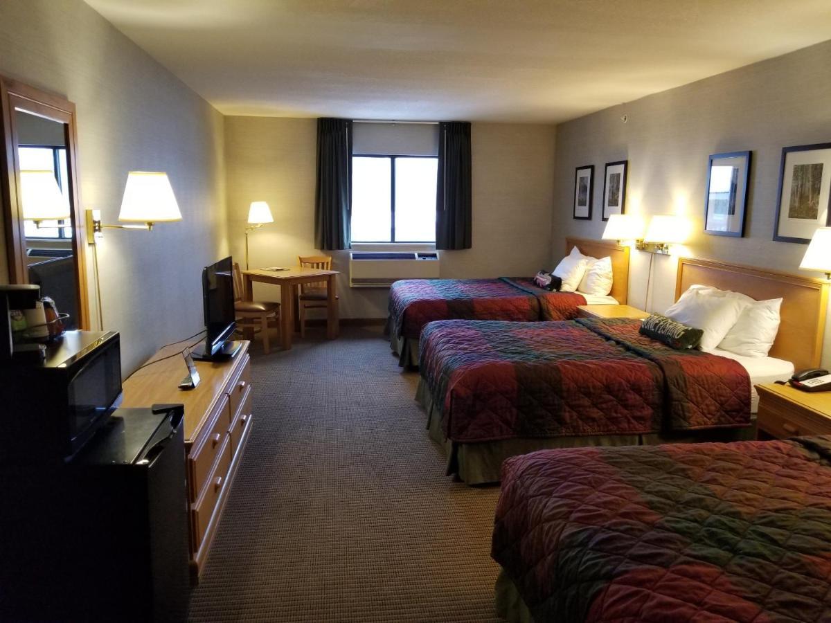 All Seasons Resort Калкаска Екстериор снимка