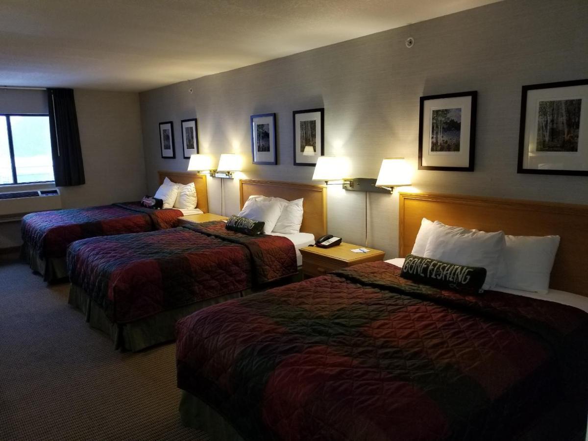 All Seasons Resort Калкаска Екстериор снимка